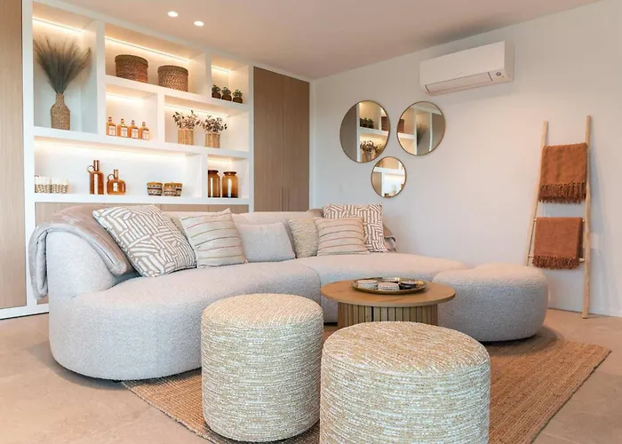 Superior Duplex With 2 Bedrooms Apartment *