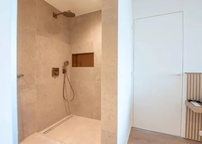 Superior Duplex With 2 Bedrooms *