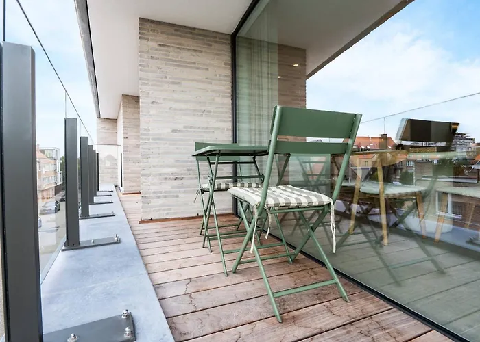 Superior Duplex With 2 Bedrooms Apartment *